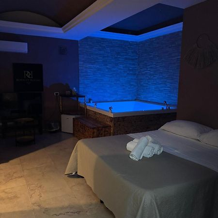 Royalty Rooms & Spa Naples Exterior photo