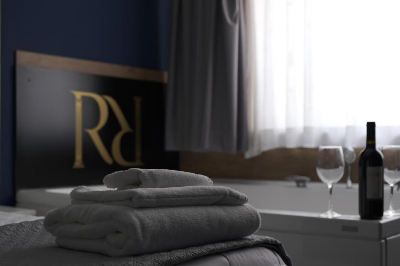 Royalty Rooms & Spa Naples Exterior photo