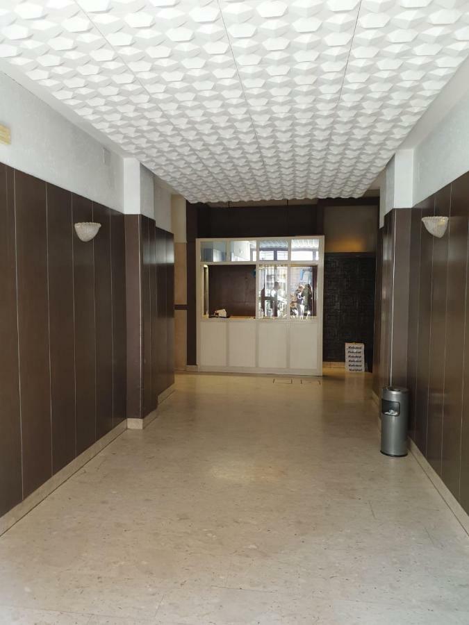 Royalty Rooms & Spa Naples Exterior photo
