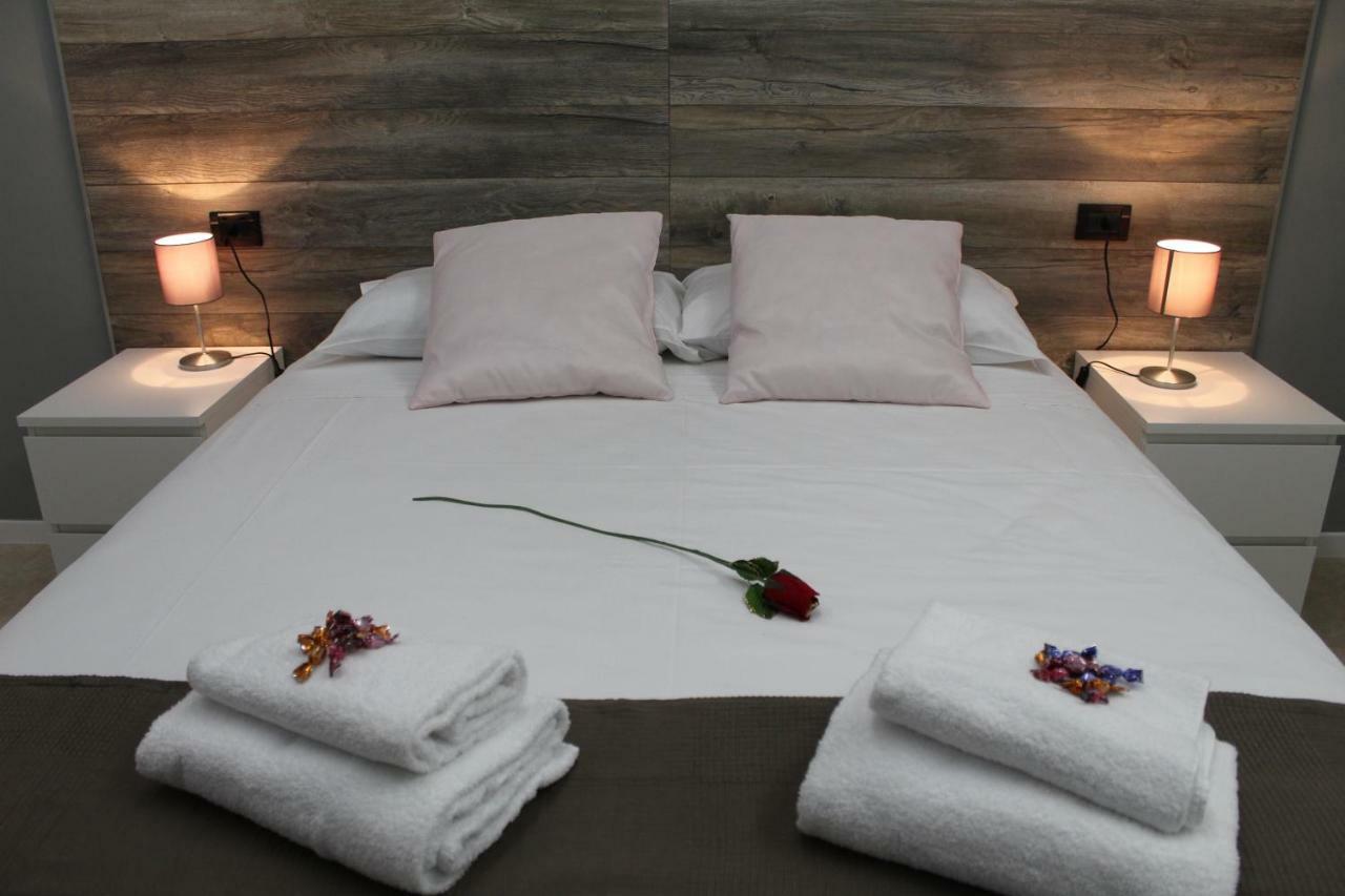 Royalty Rooms & Spa Naples Exterior photo